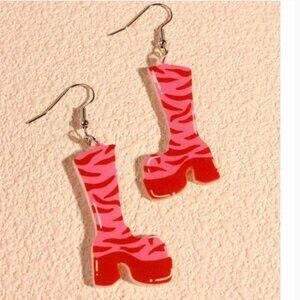 ⭐️❤️ FREE Tall Tiger Zebra Retro Glam Boots Hipster Hippie Artsy Drop Earrings